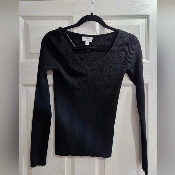 Black Ribbed V Neck Knit - Picture 1 of 4